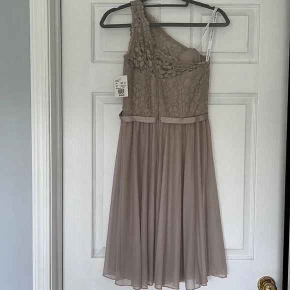 David's Bridal | Dresses | One Shoulder Davids Bridal Beige Dress | Poshmark David's Bridal | Dresses | One Shoulder Davids Bridal Beige Dress | Poshmark